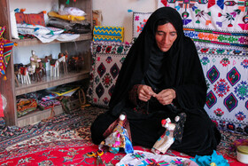 زنان روستا براین باورند که خلقت کامل متعلق به خداست، بنابراین برای عروسک خود چشم نمی‌گذارند تا در خلقت آفرینش دخالت نکرده باشد.