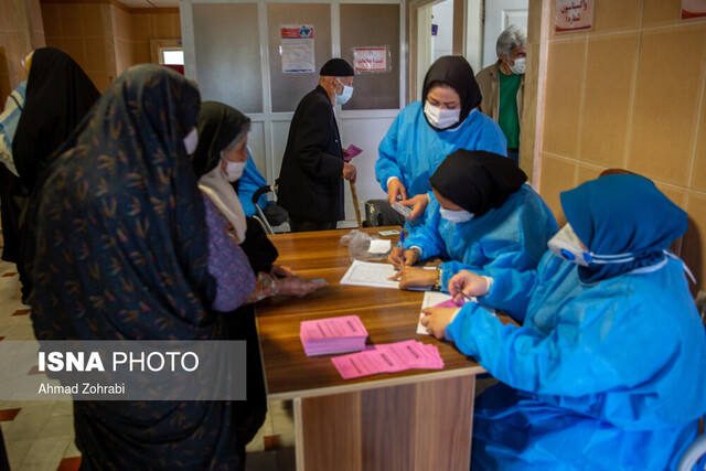 مگر لیست ناقص یارانه‌بگیران می‌تواند مرجع واکسیناسیون باشد؟!