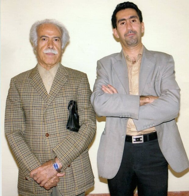 منصور اوجی خود شیراز بود