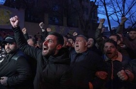 راهپیمایی مردم ارمنستان در حمایت از ائتلاف رئیس جمهوری سابق پیش از انتخابات