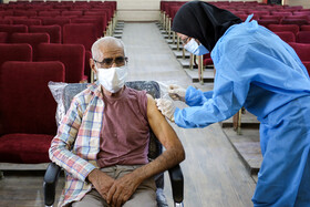بیش از ۱۲ هزار نفر در فسا علیه کرونا واکسینه شده‌اند