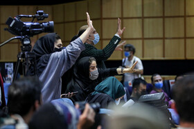 سوال خبرنگاران در جلسه پرسش و پاسخ سعید محمد در نخستین روز ثبت نام داوطلبان ریاست جمهوری ۱۴۰۰