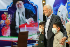 حضور محسن مهرعلی زاده در سومین روز ثبت نام داوطلبان ریاست جمهوری ۱۴۰۰