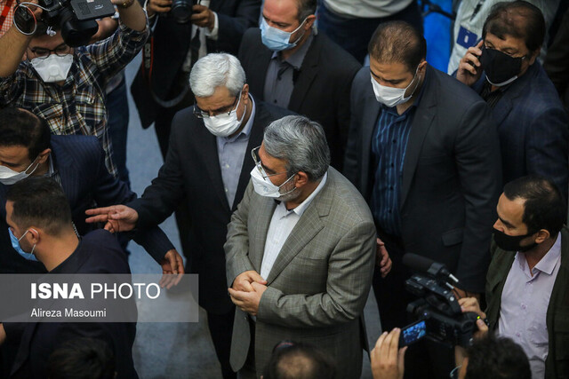 وزیر کشور از ستاد انتخابات کشور بازدید کرد وزیر کشور از ستاد انتخابات کشور بازدید کرد