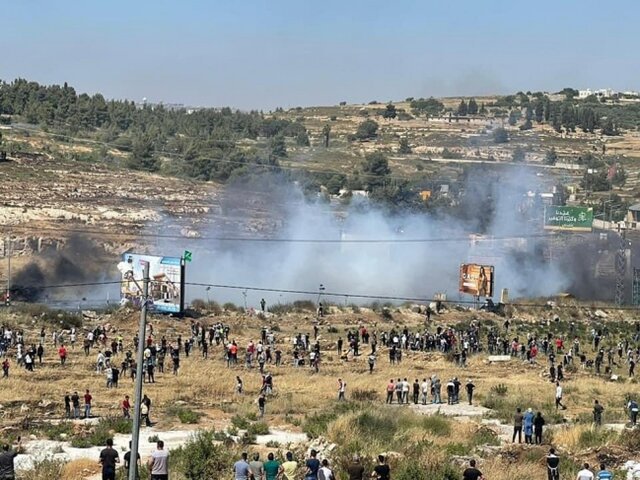 انفجار اوضاع در کرانه باختری با ۳ شهید و ۱۵۱ زخمی/ تظاهرات به درگیری‌ مسلحانه بدل شد