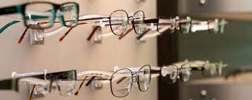 جولان عینک آفتابی غیراستاندارد در بازار/ ورود چشم پزشکان به واردات عینک