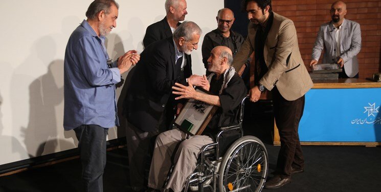 نعيمي،مقدس،دفاع،انقلاب،عزيزالله،عكاسان