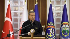 وزیر دفاع ترکیه: طی یک ماه و نیم گذشته ۳۵۲ تروریست در سوریه و شمال عراق کشته شده‌اند