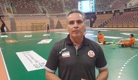 سرمربی هندبال مس: بینی بازیکن من شکست، داور خطای ۹ متر داد!