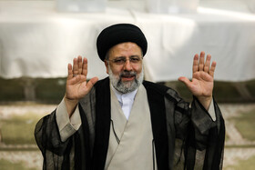 صبح روز جمعه (۲۸ خردادماه)، سید ابراهیم رئیسی با حضور در مسجد جامع شهر ری، رای خود را به صندوق انداخت.