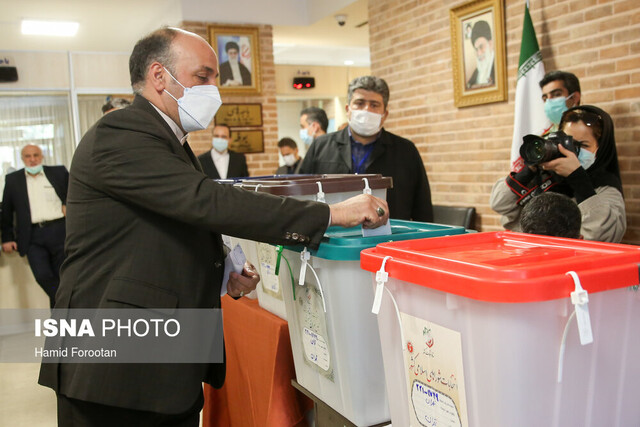اطلاعیه ستاد انتخابات خارج از کشور در مورد تمدید زمان رای گیری در شعب اخذ رای