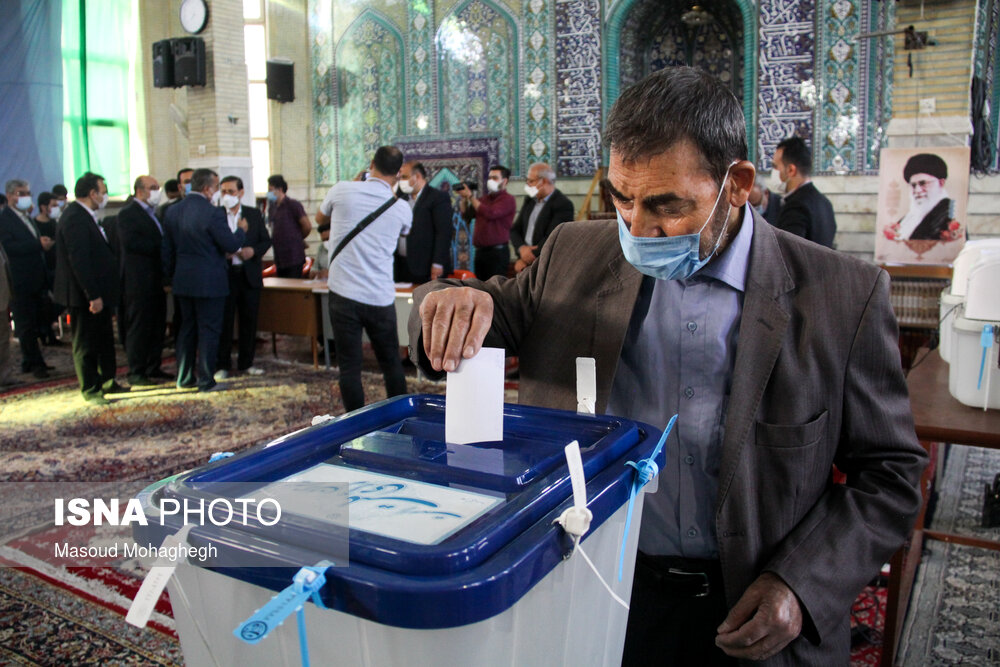 رئیس دفتر شورای نگهبان استان قم: مردم تخلفات شعب اخذ رای را گزارش کنند