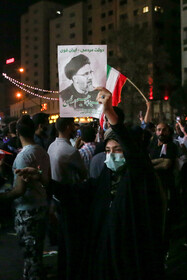جشن پیروزی ابراهیم رئیسی در انتخابات ریاست جمهوری – میدان ولیعصر