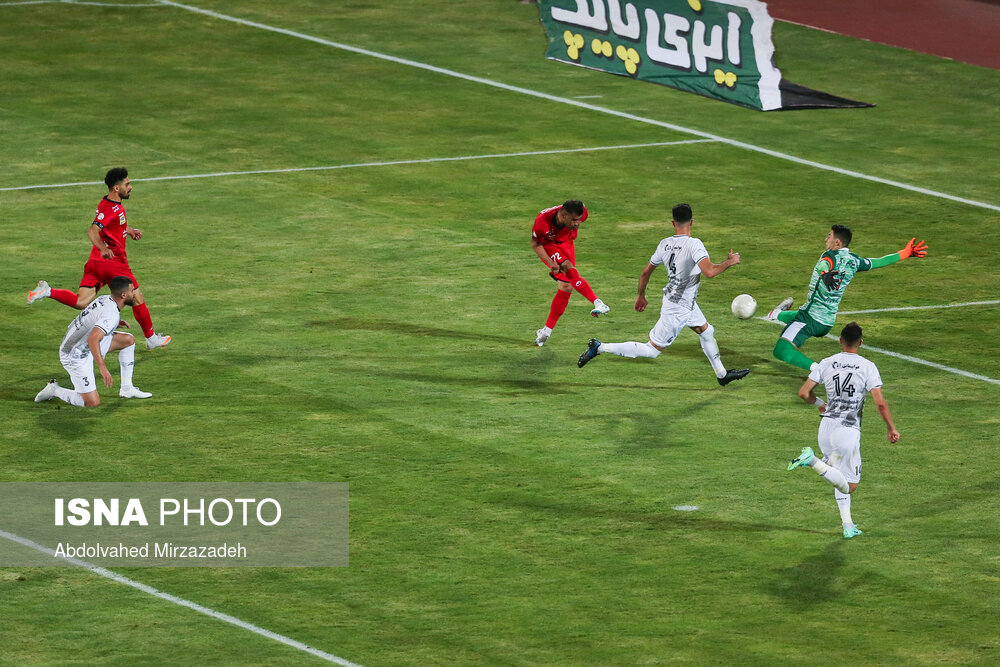 File:Sepahan FC vs Tractor Sazi FC, 20 October 2022 - 06(cropped2