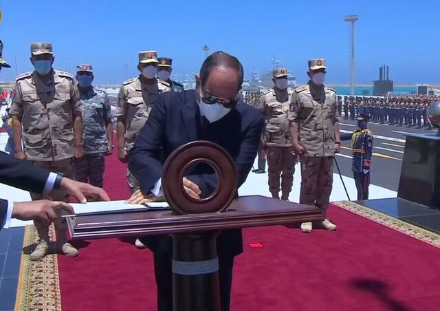 افتتاح مدرنترین پایگاه نظامی مصر در دریای مدیترانه با حضور ولیعهد ابوظبی