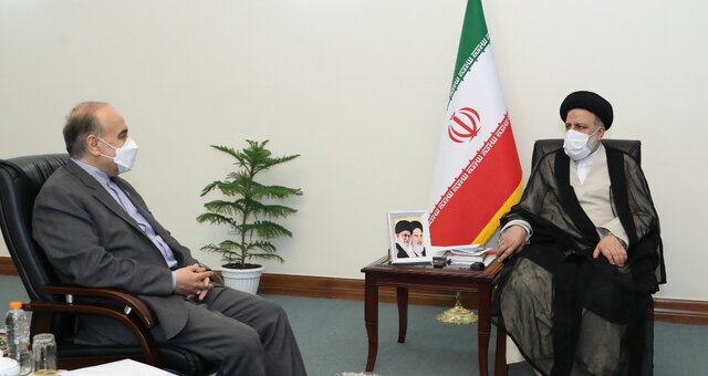 رئیسی: باید به جوانان میدان داد