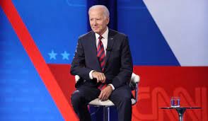 گاف جدید بایدن در مورد واکسیناسیون گاف جدید بایدن در مورد واکسیناسیون