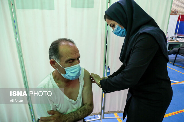 تزریق واکسن در اردبیل از مرز ۱۹۵ هزار دز عبور کرد تزریق واکسن در اردبیل از مرز ۱۹۵ هزار دز عبور کرد