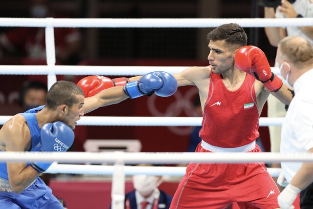 تاریخ نخستین مبارزه شه‌بخش در بوکس نیمه‌حرفه‌ای