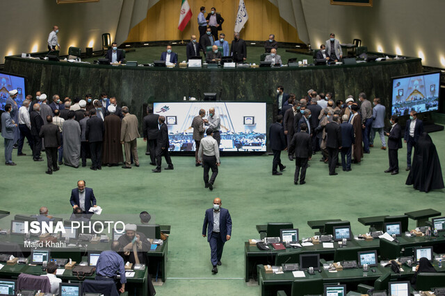 طرح تشکیل دو وزارت خانه حمل و نقل و ساختمان با اولویت بررسی می شود طرح تشکیل دو وزارت خانه حمل و نقل و ساختمان با اولویت بررسی می شود