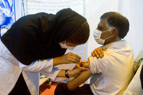 واکسیناسیون افراد بالای ۴۵ سال در کرمان