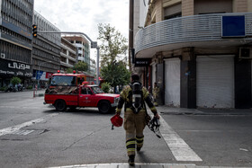 وقوع آتش سوزی در خیابان جمهوری 15