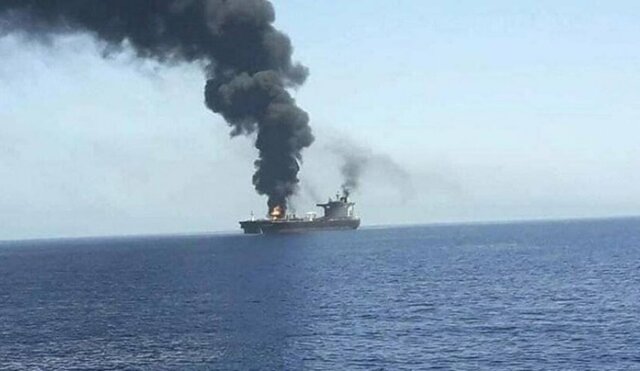 حمله به کشتی اسرائیلی در دریای عمان 2 کشته داشت / رژیم صهیونیستی: پاسخ می‌دهیم