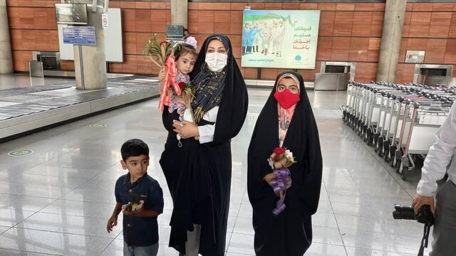 همسر جواد فروغی: خدا را شاکرم همسرم در این شرایط سخت دل مردم را شاد کرد