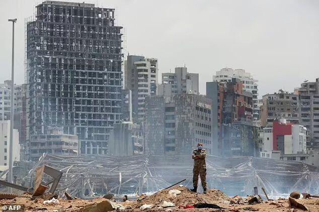 مداخلات سیاسی، تحقیقات درباره انفجار بیروت را به بن بست می‌کشاند
