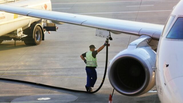 کمبود شدید سوخت جت در فرودگاه‌های آمریکا