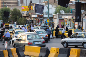 متاسفانه در مراکز پرتردد شهر عدم استفاده از ماسک در میان رانندگان تاکسی و مسافران همچنان در <a href='https://sayeb.ir/tag/%d9%85%d9%88%d8%ac-%d9%be%d9%86%d8%ac%d9%85-%da%a9%d8%b1%d9%88%d9%86%d8%a7'>موج پنجم کرونا</a> دیده می شود.