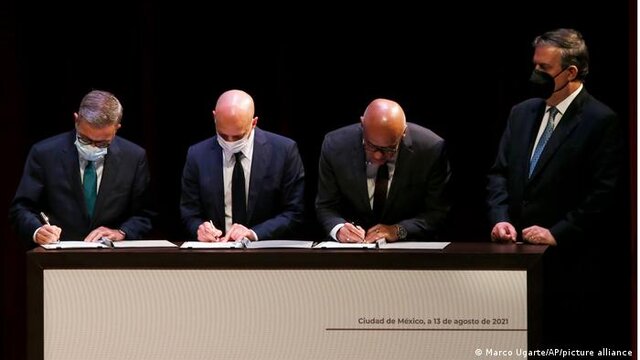 مادورو و گوایدو غایبان مراسم امضای توافقنامه دولت ونزوئلا و مخالفانش یادداشتی به منظور حل بحران امضا کردند