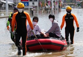 بارش باران های سیل آسا در ژاپن