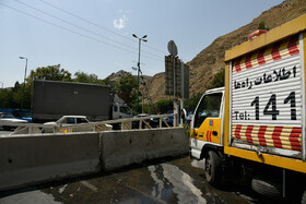 با مسدودسازی ورودی جاده <a href='https://sayeb.ir/tag/%da%86%d8%a7%d9%84%d9%88%d8%b3'>چالوس</a> پس از آغاز طرح منع تردد تعطیلات کرونایی، خودروهای غیر بومی و  مسافران مجبور به بازگشت می شوند.