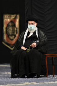 مراسم عزاداری شب هشتم ماه محرم الحرام با حضور مقام معظم رهبری