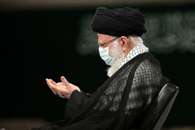 مراسم عزاداری شب هشتم ماه محرم الحرام با حضور مقام معظم رهبری