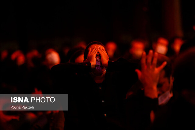 برپایی روضه‌ در مقابل منازل والدین شهدای دانش‌آموز در مازندران