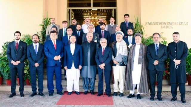 وزیر خارجه پاکستان با چهره‌های سیاسی افغان دیدار کرد
