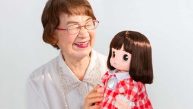 پایان تنهایی مادربرزگ‌ها و پدربزرگ‌های ژاپنی با آمدن نوه رباتیک!