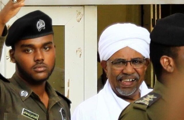 عمر البشیر موافق محاکمه‌اش در داخل سودان است