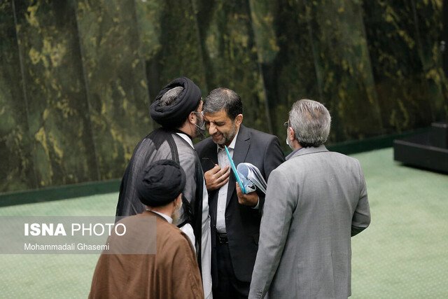 نام ضرغامی میتواند برای ضعفهای وزارت میراث فرهنگی کمککننده باشد نام ضرغامی میتواند برای ضعفهای وزارت میراث فرهنگی کمککننده باشد