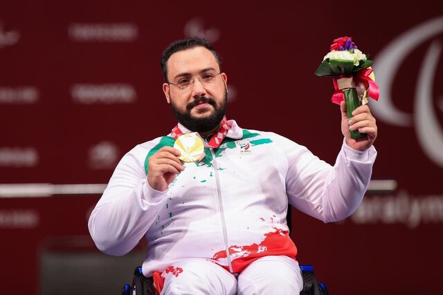 کسب مدال طلا توسط نماینده پاراوزنه بردار ایران در جام جهانی