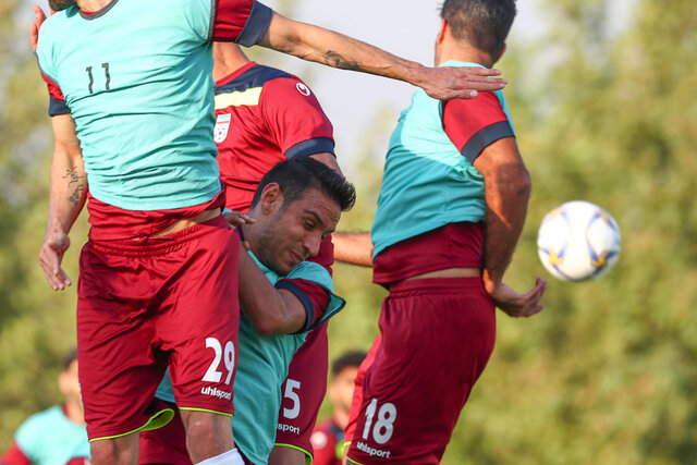 مسابقه درون اردویی تیم ملی فوتبال با بازیکنان لیگ برتری + عکس