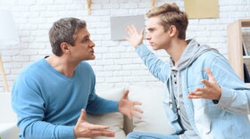والدین در برابر "بد دهنی" نوجوانان چه کنند؟
