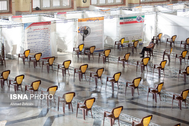 عکس آرشیوی است ۱۱۰ سوله برای واکسیناسیون عمومی در نظر گرفته میشود