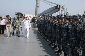 دیدار فرمانده نیروی دریایی ارتش با کارکنان ناوگروه ۷۵