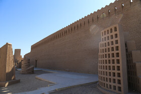 بُرج و باروی قدیمی یزد یا حصار قدیمی یزد بنایی خشتی متعلق به قرن پنجم ه.ق در گرداگرد شهر یزد است.
