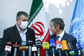 نشست خبری رافائل گروسی،مدیرکل آژانس بین‌المللی انرژی اتمی و محمد اسلامی