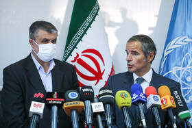 نشست خبری رافائل گروسی،مدیرکل آژانس بین‌المللی انرژی اتمی و محمد اسلامی