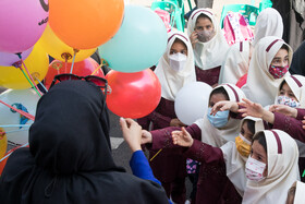 مراسم جشن غنچه‌ها و شکوفه‌ها در مدرسه منیره عاصمی